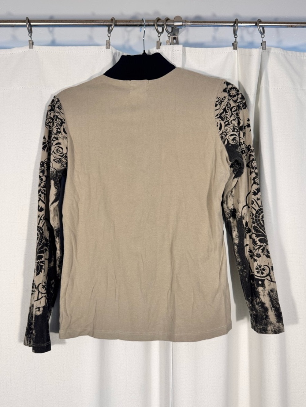 Skinny Minnie Y2K Baroque Floral Lace Zip Front Sweater - Picture 2 of 5